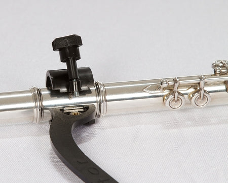 The rubber cushion inside each cup keeps the flute safe from scratches.