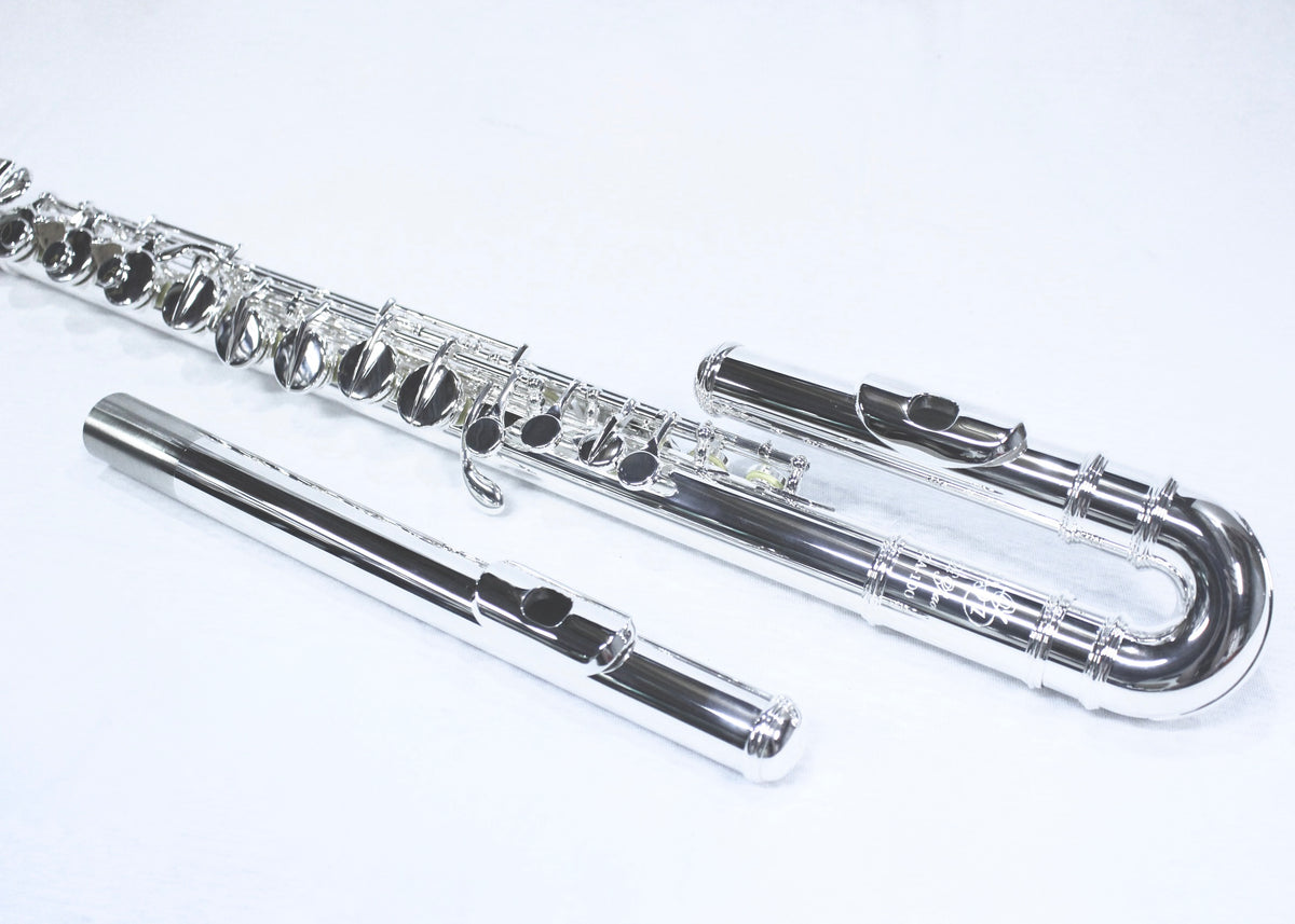 The DZ-Alto Flute with curved head joint